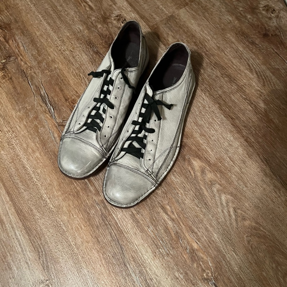 Mens dress shoes